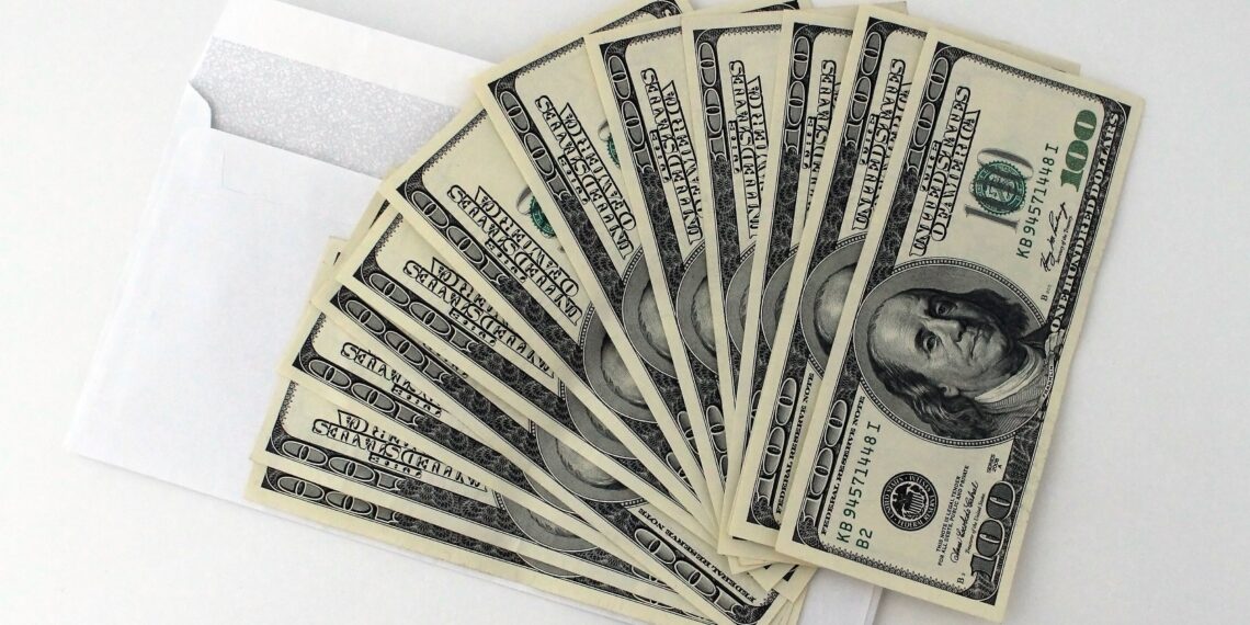 Best High Yield Savings Accounts 2023: Dive In!